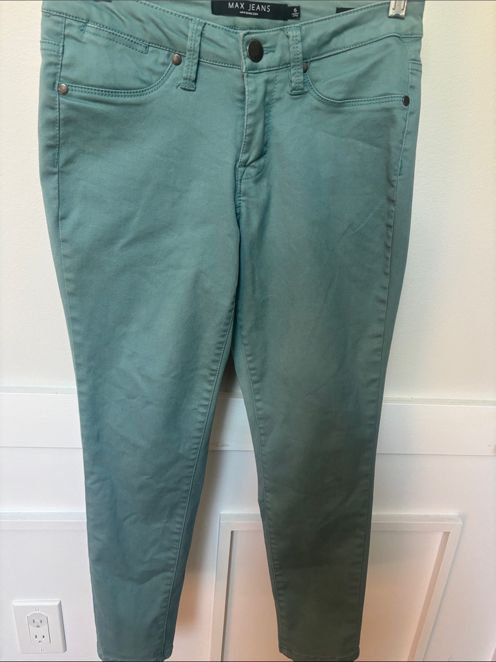 Max Jeans Women’s Teal Skinny capri Jeans size 6